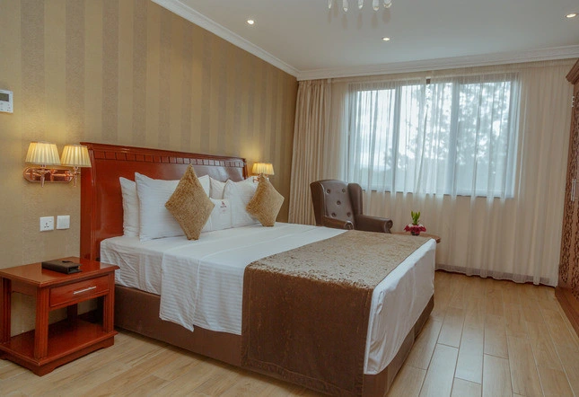 Sarova Woodlands Hotel & Spa 5